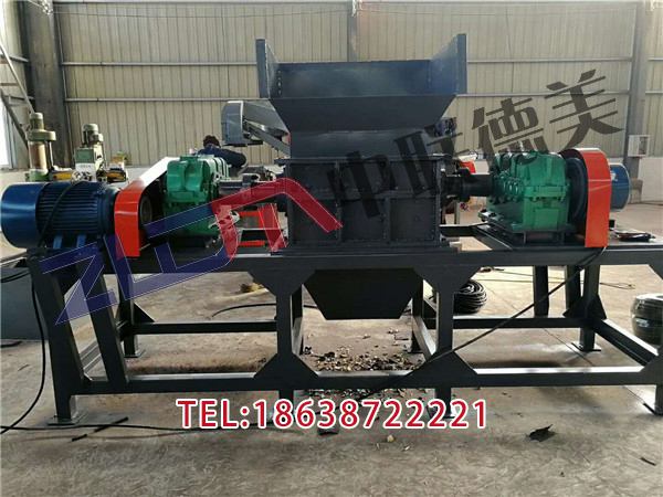 新疆大型木材撕碎機生產